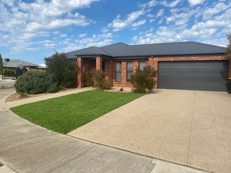 4 Bedroom Modern Home
