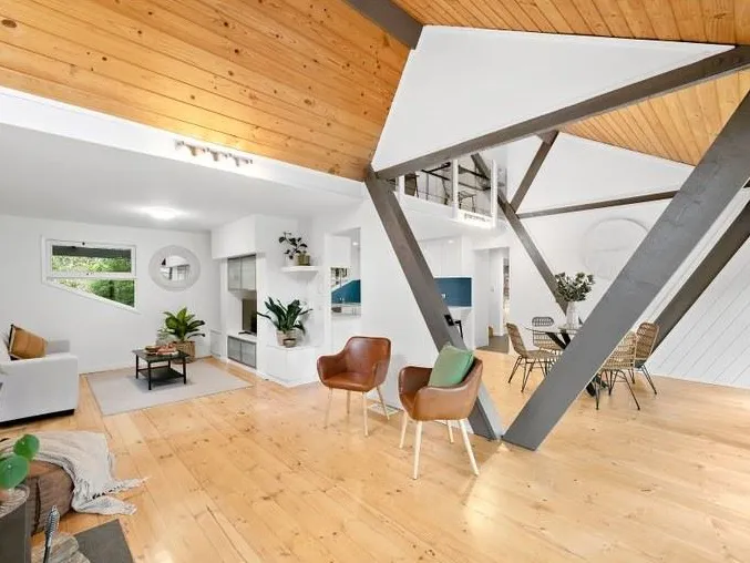 LEASED! Call Kerry 0423 050 489 for an Appraisal!