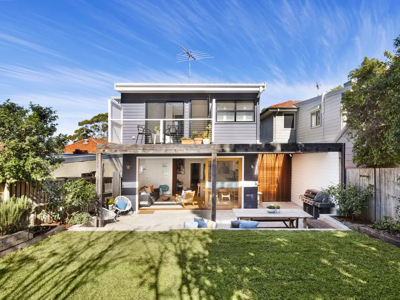 Laid-back family living on a grand scale 