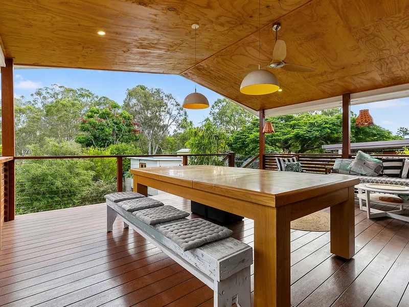 Charming 3 Bedroom Cottage in Quiet Street!