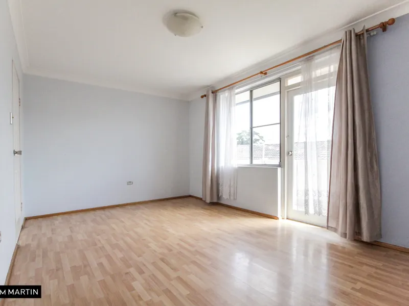 MGM MARTIN - TWO BEDROOM APARTMENT 