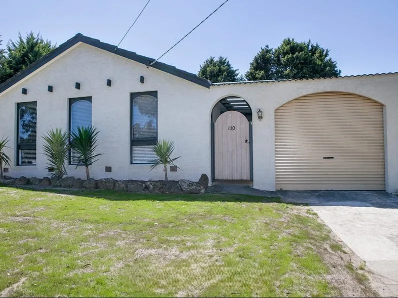 Stylish Family Home in Hallam - 130 Princes Highway