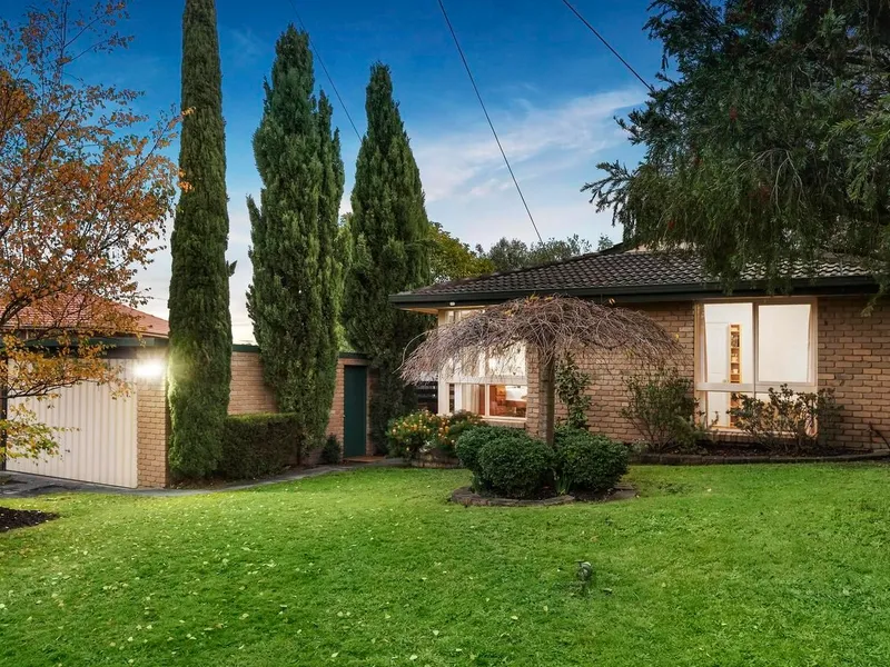 Immaculate Family Living In Prime School Zone Location!