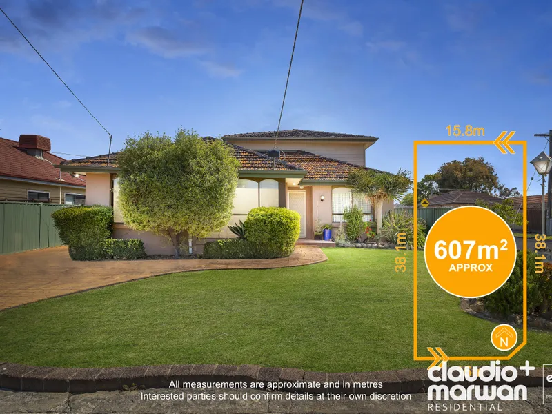 5 Bedrooms on a 607m2 CORNER..!