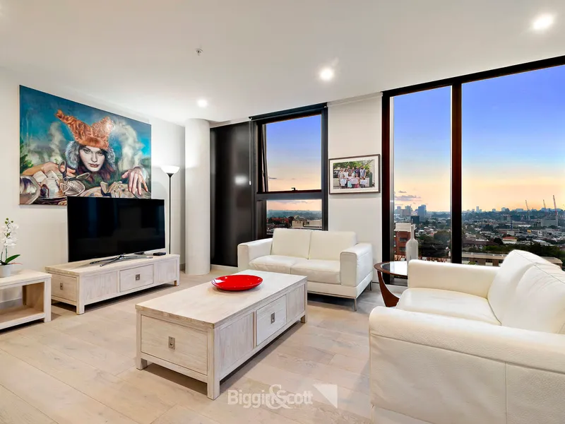 Flawless luxury in exclusive Dux Richmond Hill