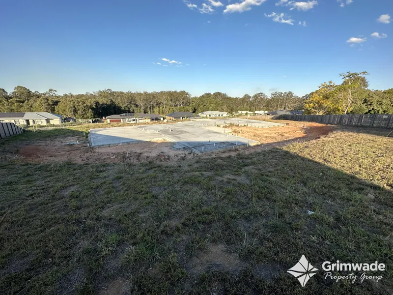 Builder Goes Bust - Submit Your Offer!!