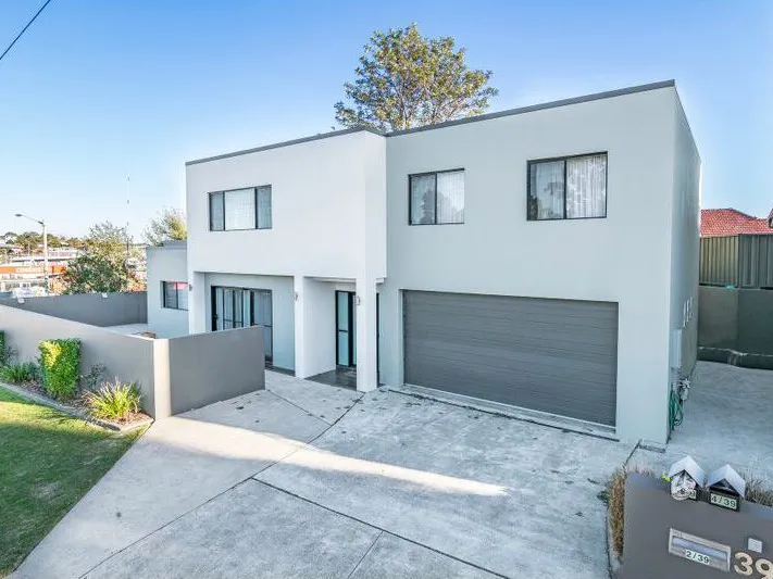 Air-conditioned studio apartment in great location