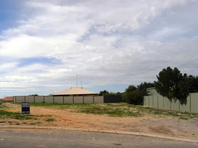 Dongara's best buy on land!