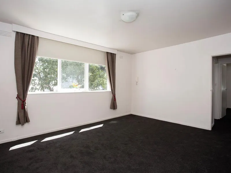 Secure first floor apartment