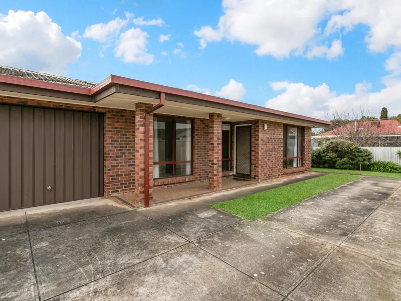 PRIVATE, PEACEFUL AND CONVENIENTLY LOCATED