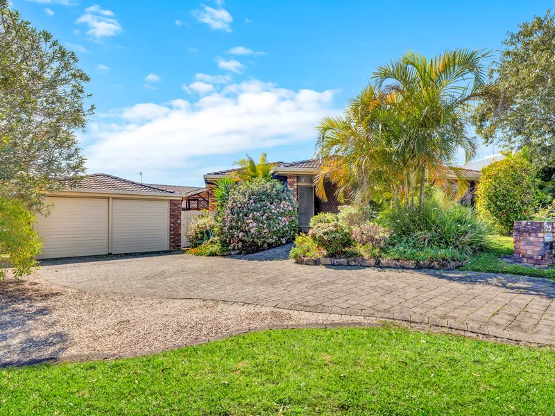 Well Located, Absolute Gem, 3 Bed Family Home. Offers over $850,000 considered
