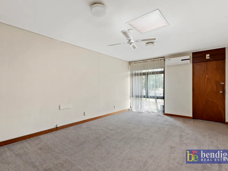 2 BEDROOM UNIT IN KENNINGTON