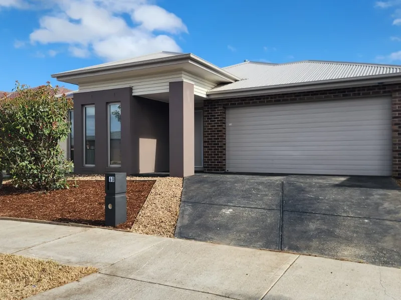 FAMILY HOME IN WONDERFULL LOCATION