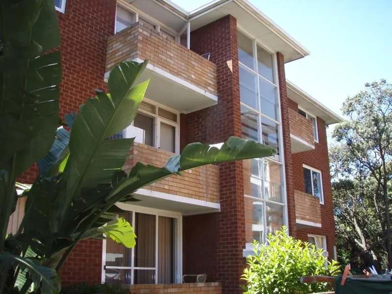 RECENTLY UPDATED FABULOUS TWO BEDROOM APARTMENT