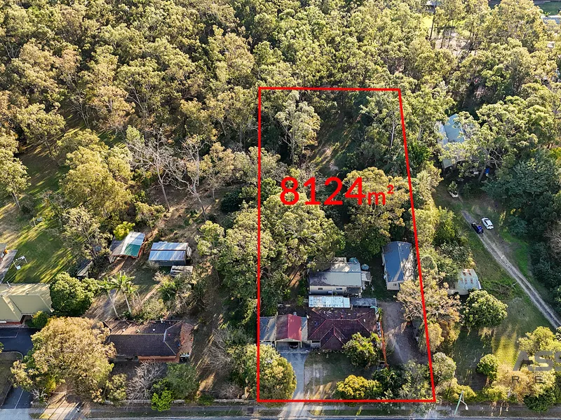 RARE OPPORTUNITY IN CAMIRA WITH TWO RENTAL INCOME WITH 2 ACERS LAND