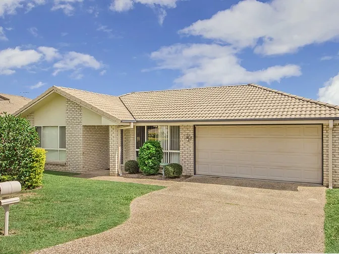 FAMILY HOME – IN FAMILY FRIENDLY ESTATE