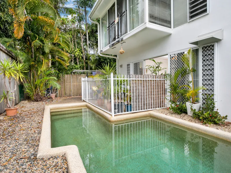 Swim Up Apartment | Close to the Cairns CBD | Available Immediately