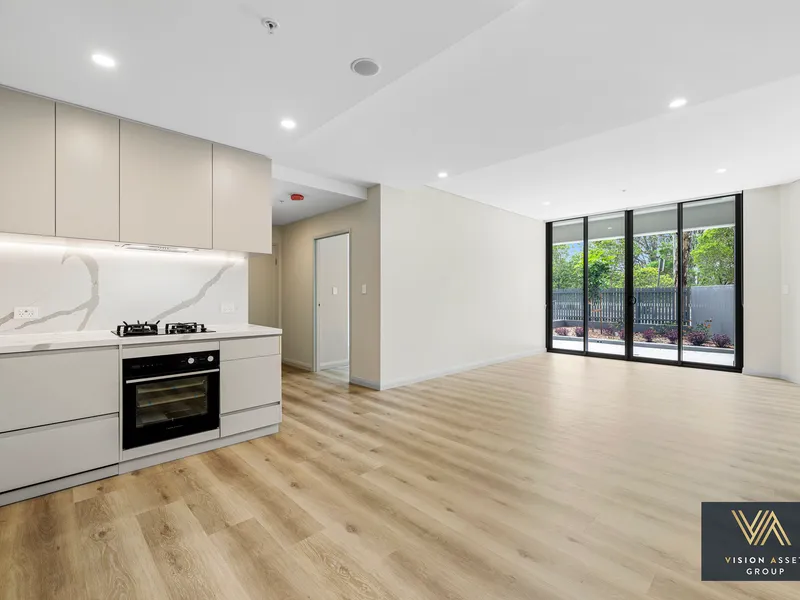 As New 1 Bed +Study+Huge Balcony Apartment Near Rouse Hill Metro and Town Centre