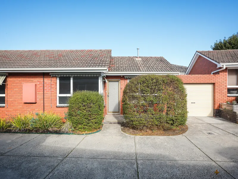 BRIGHT & SUNNY | QUIET BLOCK | BEACHSIDE LOCATION