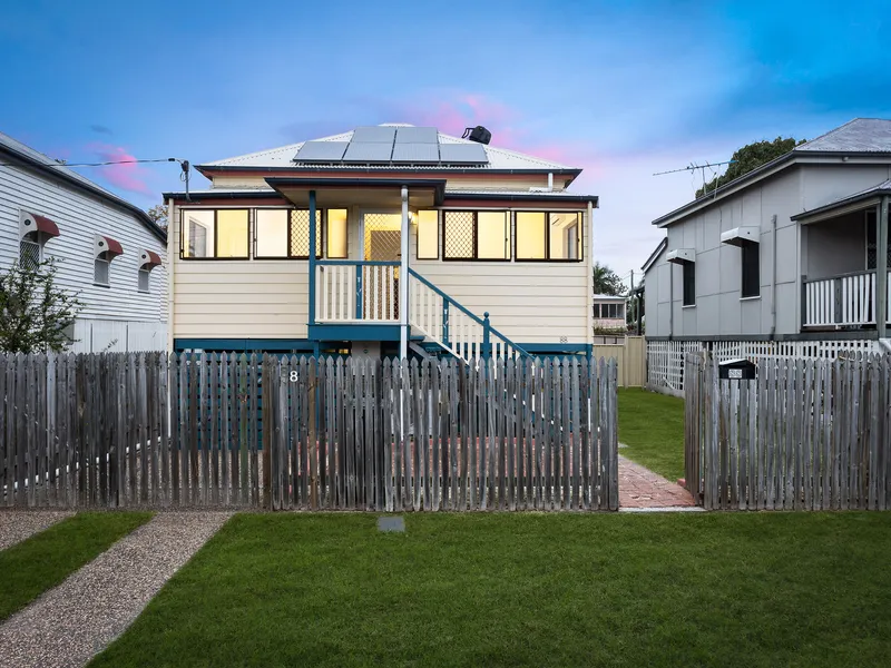 Neat, renovated Range home close to hospital and grammar schools