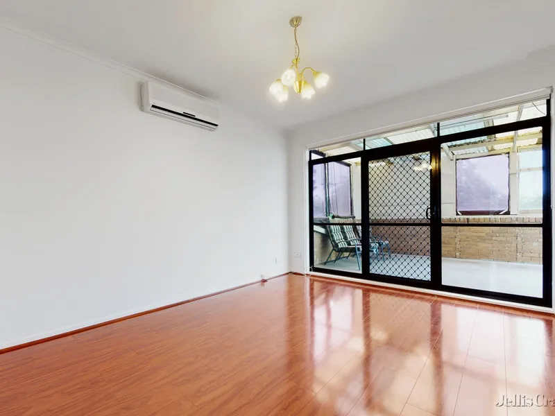 Spacious, Versatile & City Views