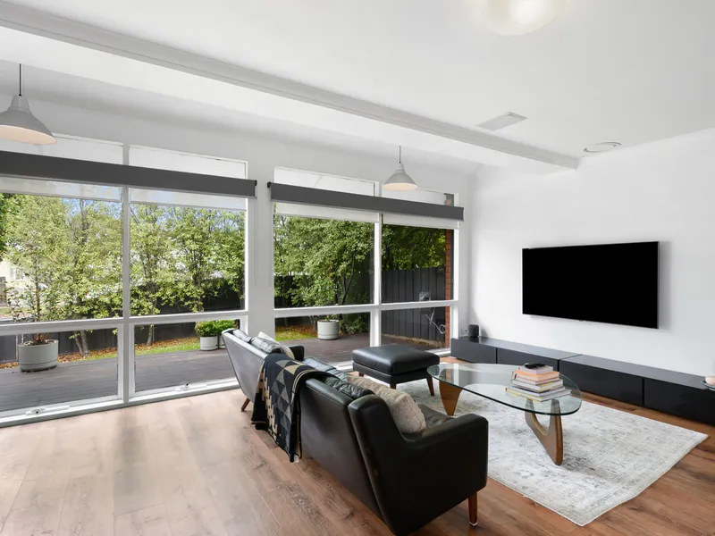 Garden Street Shopping Precinct - Renovated Town Residence