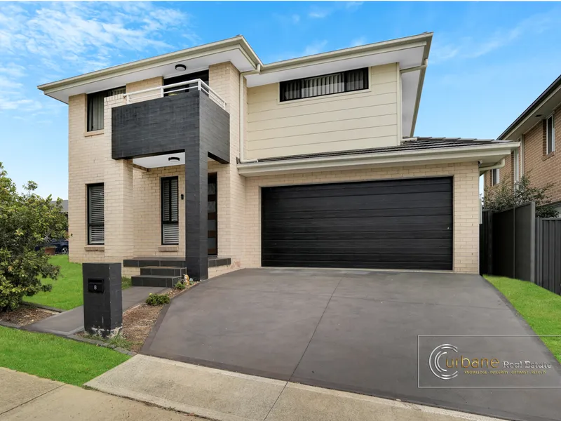 North Facing Home + Multiple Living + Solar panel + Close to park and school