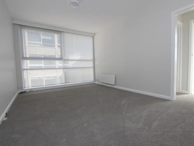 Amazing 1-Bed Apartment in St Kilda East!