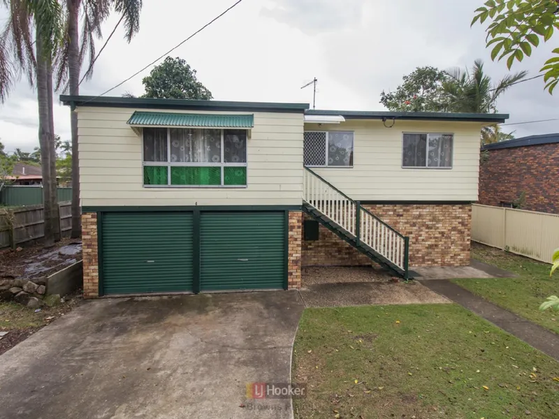 Large 4 Bedroom Family Home!