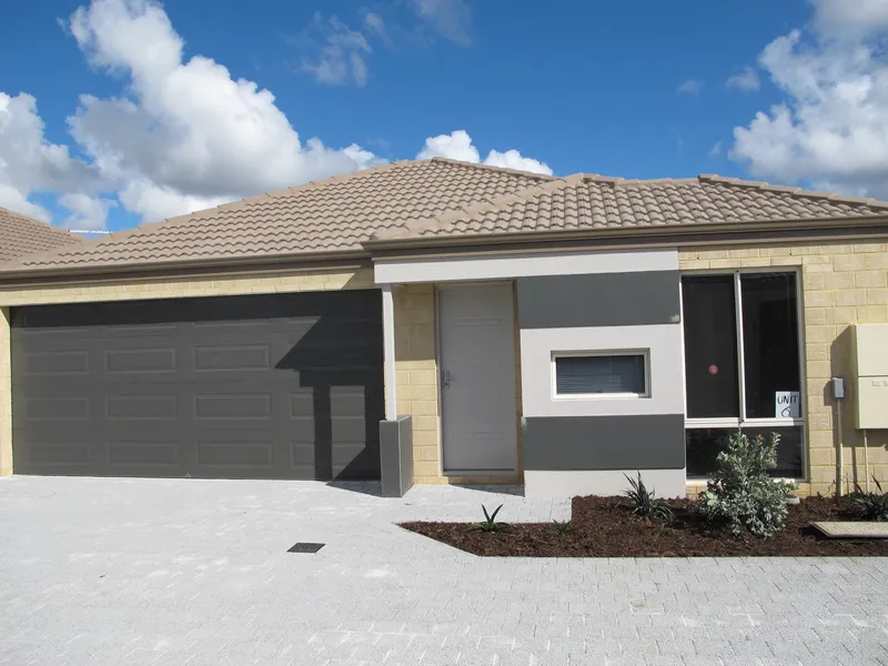 Great Villa for rent in Queens Park