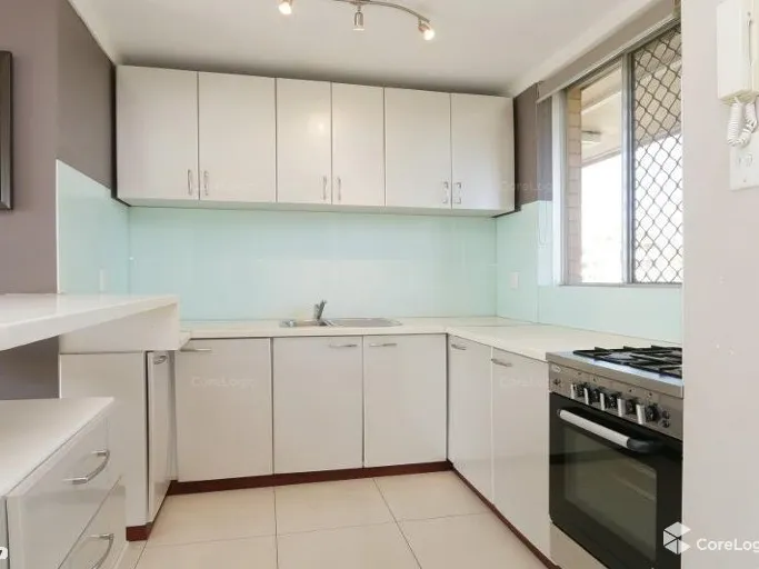 PICTURE PERFECT INVESTMENT OR FIRST HOME