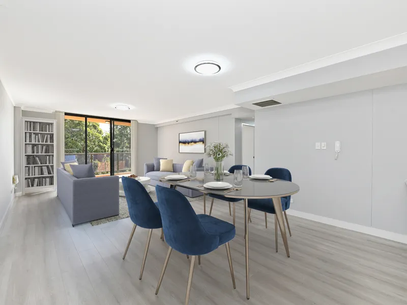 Newly renovated, spacious apartment in convenient location