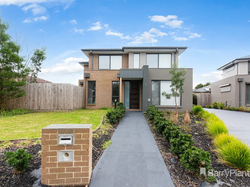 Luxury Living at its Finest!