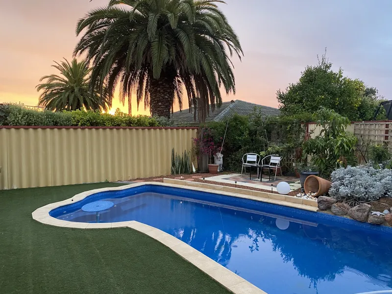 Spacious family home - Coastal location