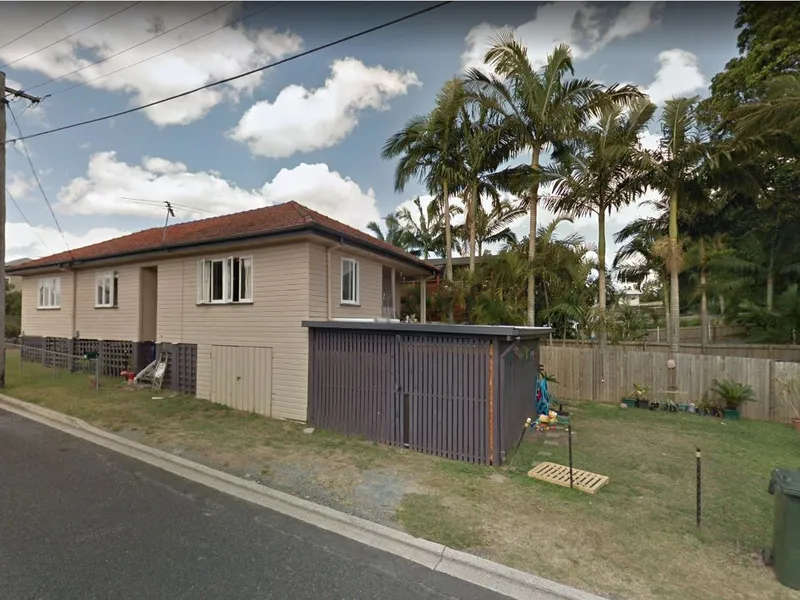 Kedron Entry Level at Edge of Avenue's