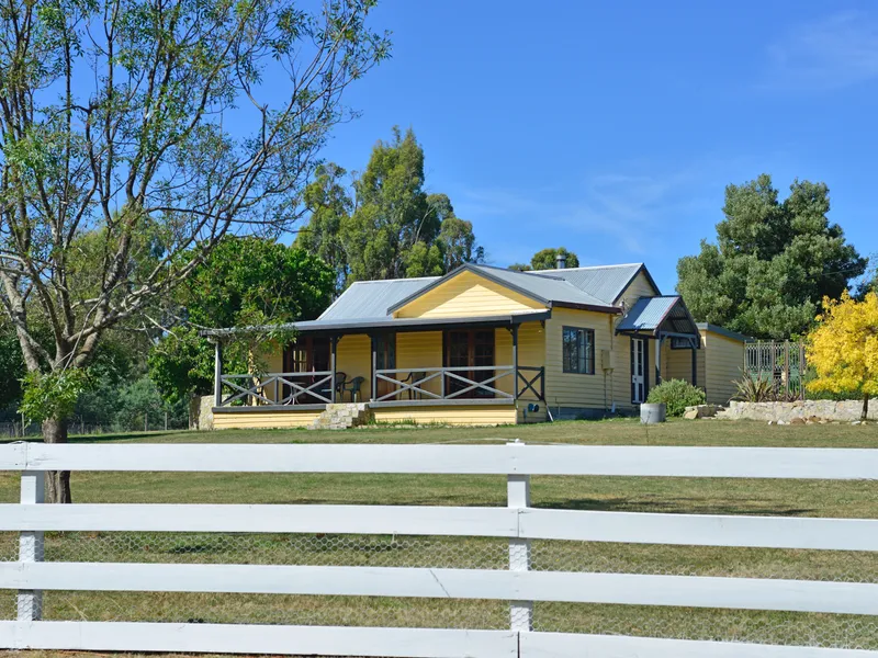Stop searching for your acreage dream, you've found it!