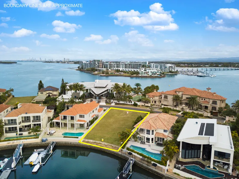 LAND IS GETTING SCARCE, FACING NORTH TO KINGS BAY!