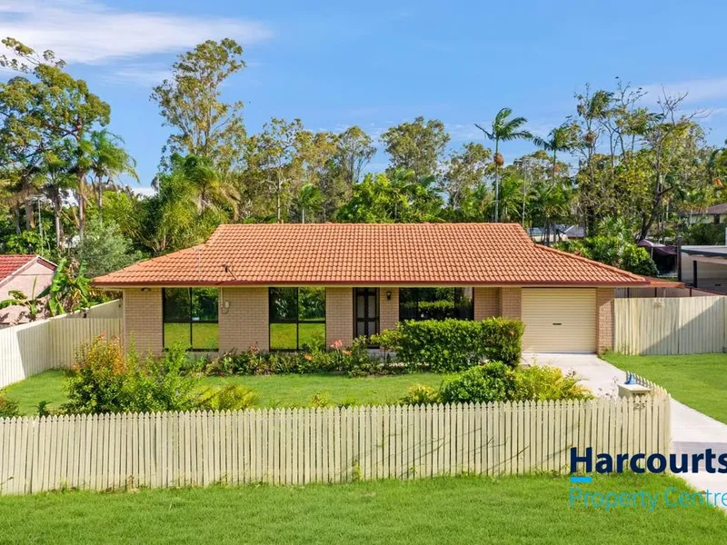 3 Bedroom Home with Pool