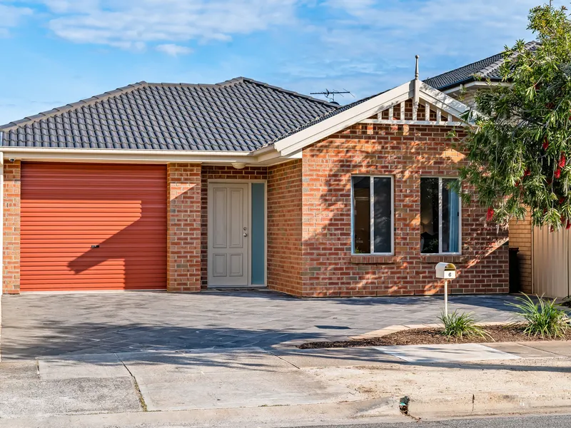 LIGHT, BRIGHT & LOVEABLE 4 BEDROOM DELIGHT IN THE HEART OF THE WEST