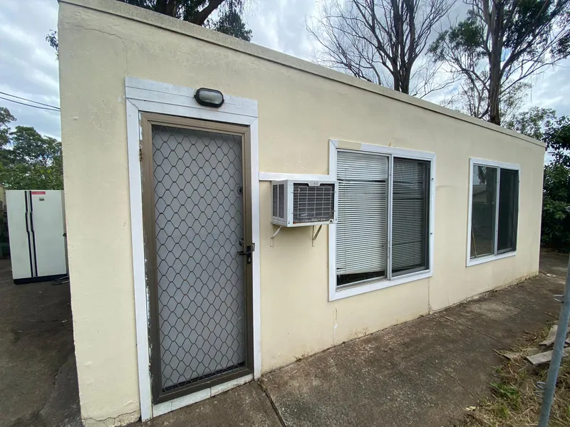 GRANNY FLAT IN CASULA