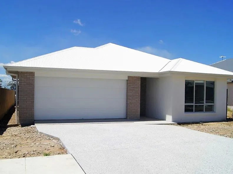 Quality built home with Ducted Air conditioning
