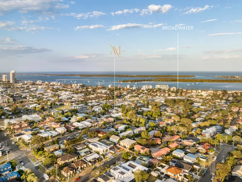 Experience the Opulent Realm of this 4-Bedroom Luxury Residence with a North-Facing Aspect