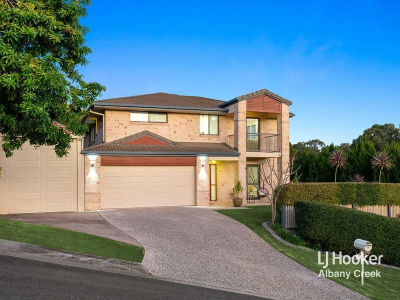 HUGE FAMILY HOME! MULTIPLE LIVING + CARAVAN SPACE & FRESH PAINT & CARPET!