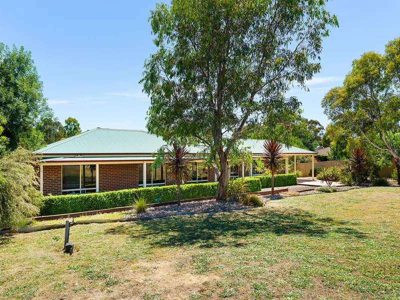 Excellent Family Home Set On 2000m2 