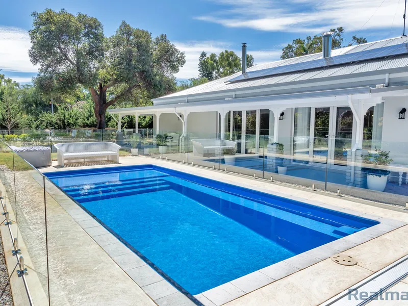 Hamptons Style Luxury Resort