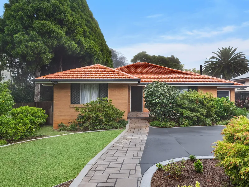 Updated Home on Generous 1,004sqm Allotment