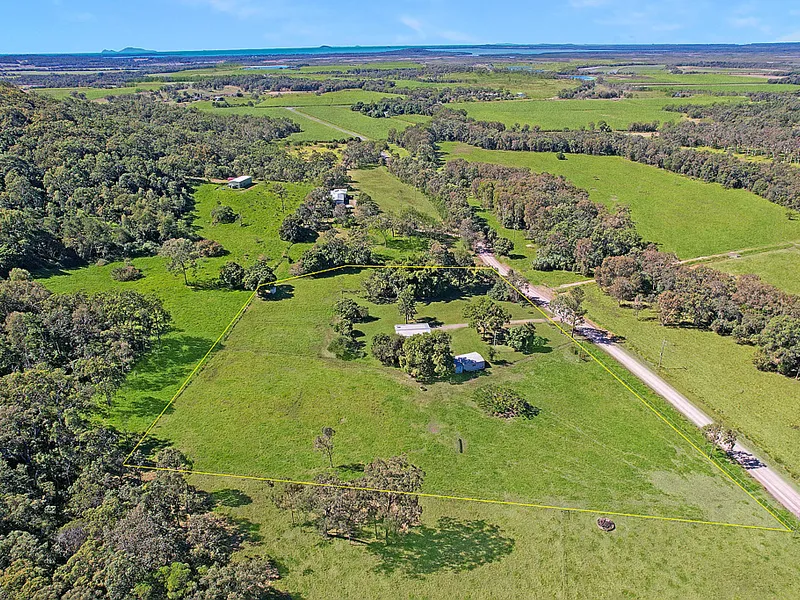 Quiet acreage so close to town!