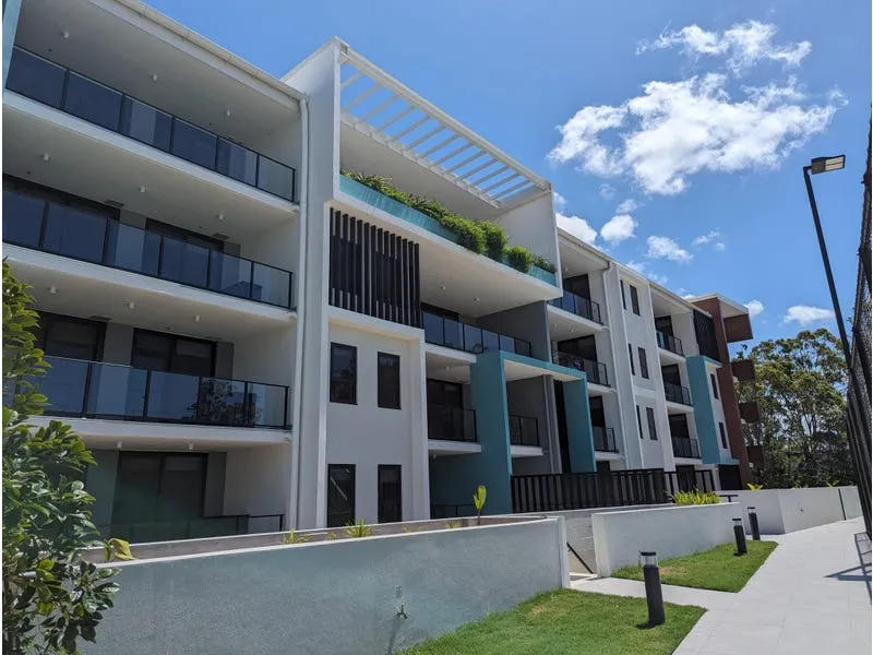 Riverside at Oaky Bay, Coomera - Available NOW - 2 Bed, 1 bath & Carspace