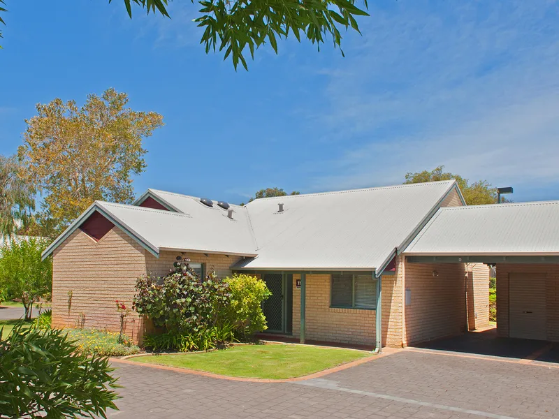 A Delightful Holiday Villa in Terrific Beachfront Development at a Bargain Price