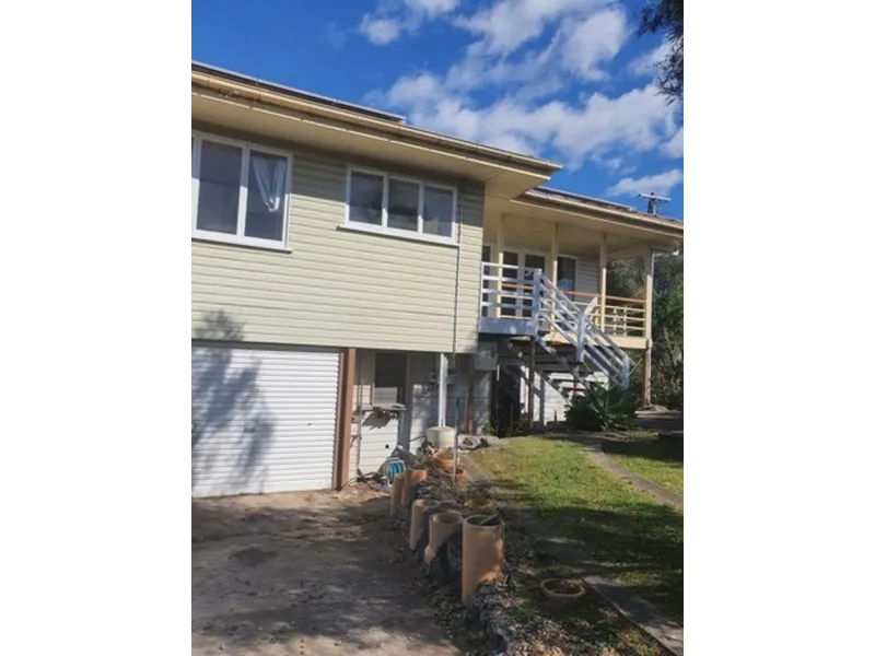 Large Corner Block House with Pool for Rent